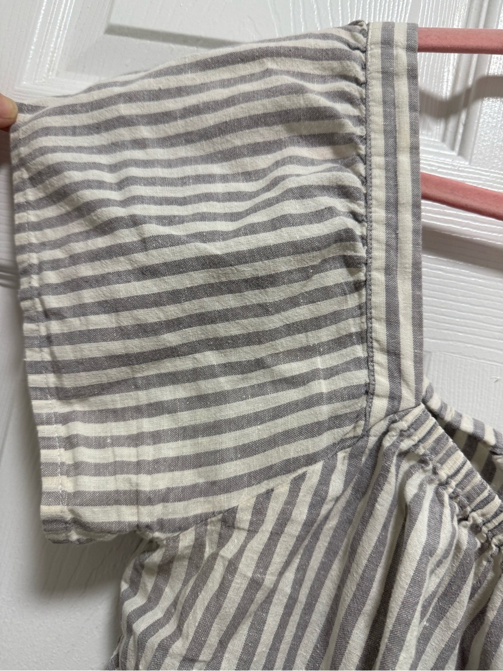 Madewell Striped White and Grey Flutter-Sleeve Button-Front Crop Top LARGE/LG - Picture 5 of 15